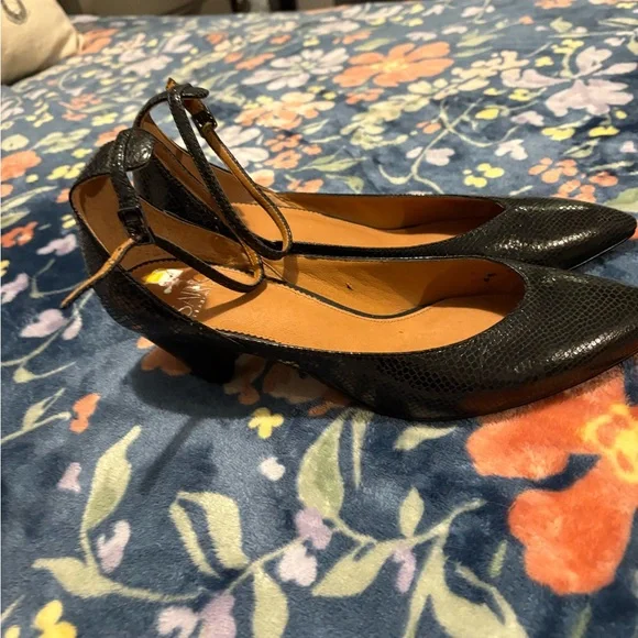 Franco Sarto Black Textured Women's Shoes - Picture 4 of 6